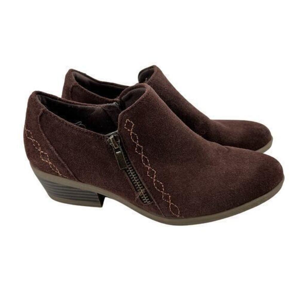 Earth Origins Collette Caitlyn Booties side zip low heel in bark brown size 7.5